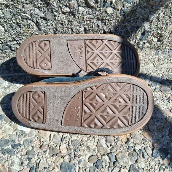 9c Converse Toddler Sneakers - Black and Caramel - Picture 3 of 4